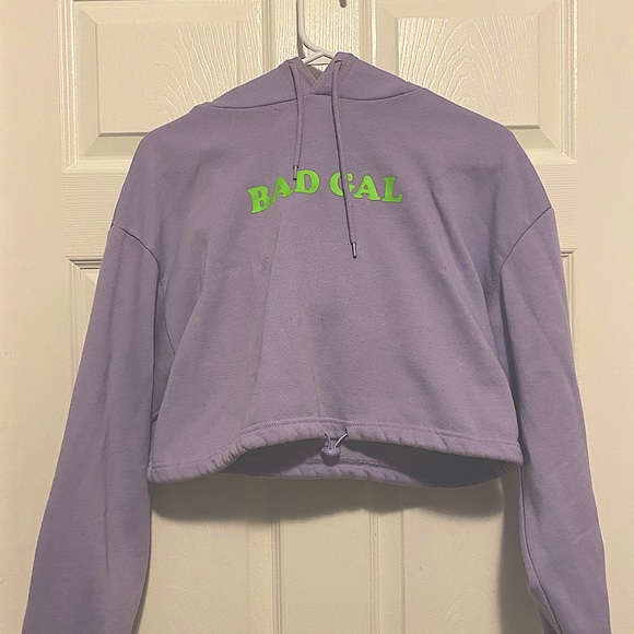 Cropped Sweater - Picture 1 of 2